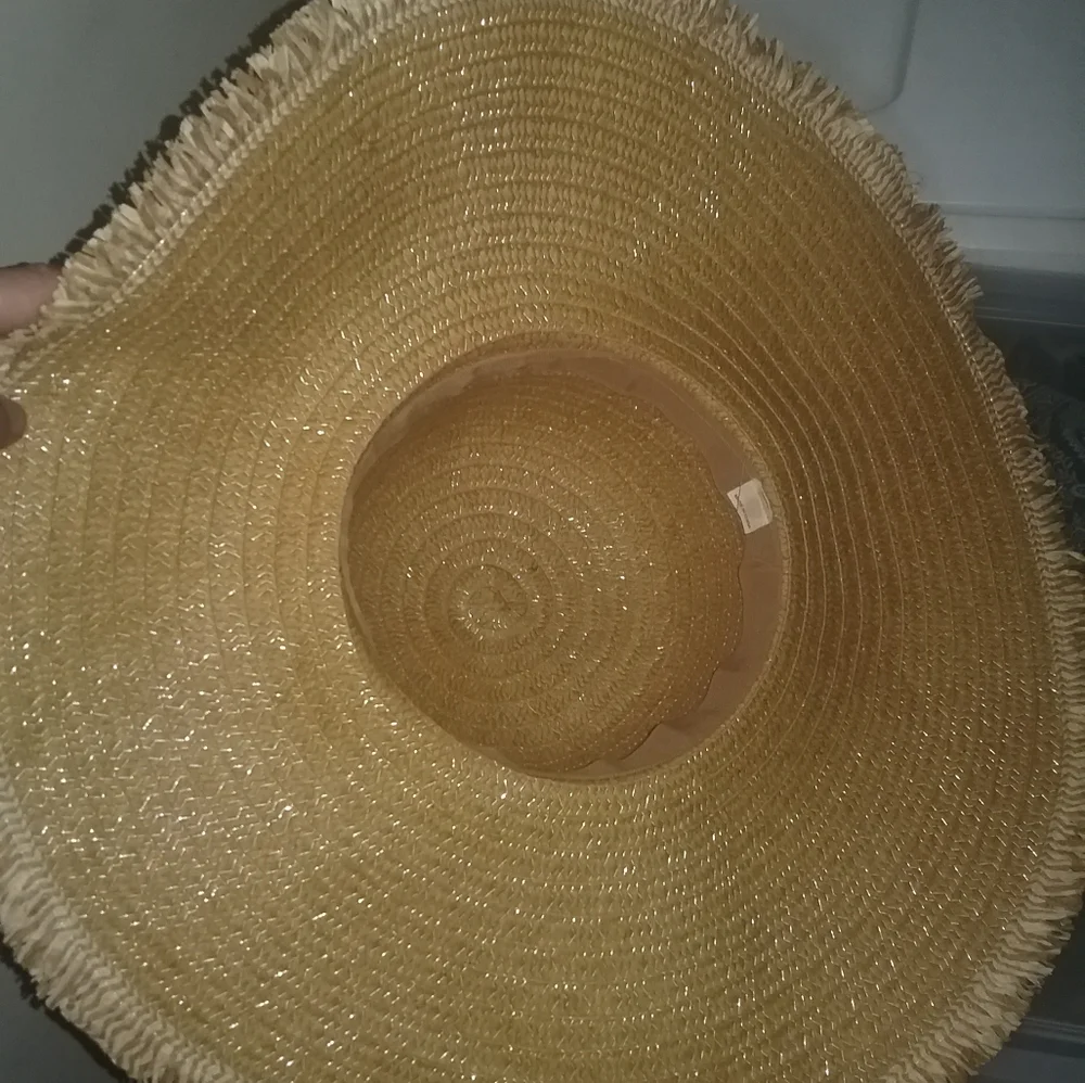 Big Floppy Straw Sun Hat - 8 inch brim all around - Picture 4 of 5